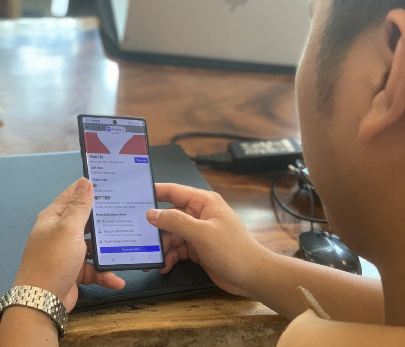 Cẩn trọng với ứng dụng hẹn hò online.