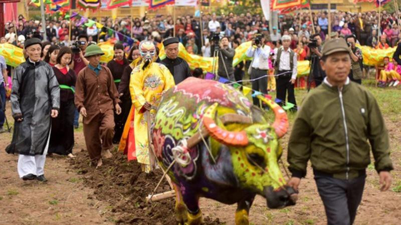 Lễ hội Tịch điền Đọi Sơn năm 2021 sẽ không được tổ chức để phòng, chống dịch Covid-19 (Ảnh: Dân trí) Lễ hội Tịch điền Đọi Sơn năm 2021 sẽ không được tổ chức để phòng, chống dịch Covid-19 (Ảnh: Dân trí)