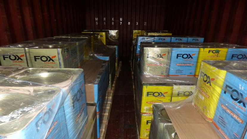 Container chứa đầy các lon thiếc giấu ma túy tại cảng Hamburg, Đức.