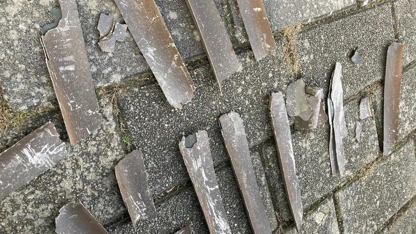 Các mảnh vỡ của máy bay thu thập được tại hiện trường Các mảnh vỡ của máy bay thu thập được tại hiện trường