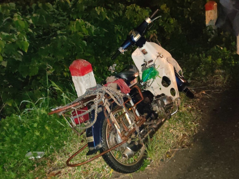 Chiếc xe máy của người gặp nạn