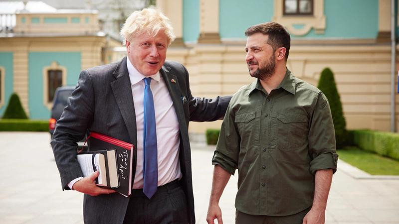 Thủ tướng Anh Johnson quay trở lại Kyiv gặp Tổng thống Volodymyr Zelensky ngày 17-6