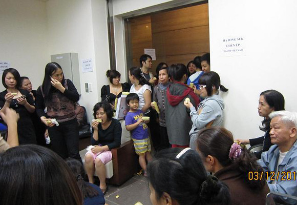 Keangnam đã phải mở lại thang máy, chấp nhận đàm phán với dân ảnh 10 Keangnam đã phải mở lại thang máy, chấp nhận đàm phán với dân ảnh 10