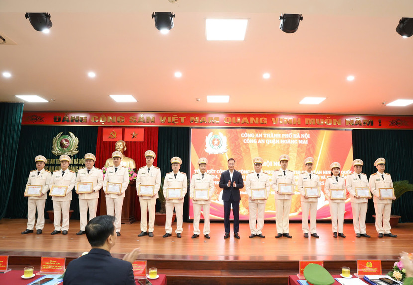 Trong năm 2024, Công an quận Hoàng Mai đã đạt nhiều thành tích xuất sắc trong công tác, chiến đấu
