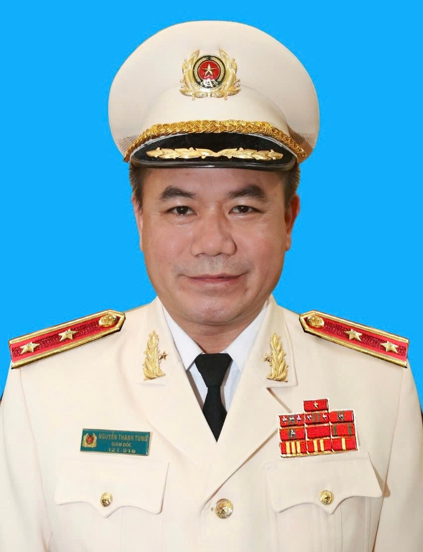 Đồng chí Trung tướng Nguyễn Thanh Tùng - Thành ủy viên, Bí thư Đảng ủy, Giám đốc Công an thành phố Hà Nội Đồng chí Trung tướng Nguyễn Thanh Tùng - Thành ủy viên, Bí thư Đảng ủy, Giám đốc Công an thành phố Hà Nội