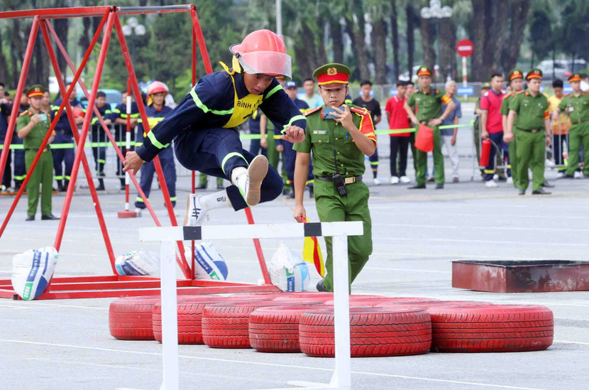 Hội thi đã lựa chọn được những cá nhân, tập thể xuất sắc trong công tác chữa cháy và CNCH