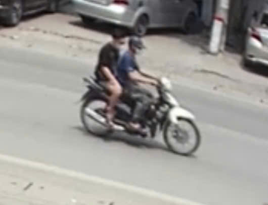 Hình ảnh hướng chạy trốn của hai đối tượng cướp vàng... Hình ảnh hướng chạy trốn của hai đối tượng cướp vàng...