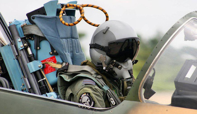 Alpha Jet là một máy bay phản lực huấn luyện cao cấp đồng thời là một máy bay tấn công hạng nhẹ được chế tạo bởi hãng Dornier của Đức và Dassault-Breguet của Pháp.