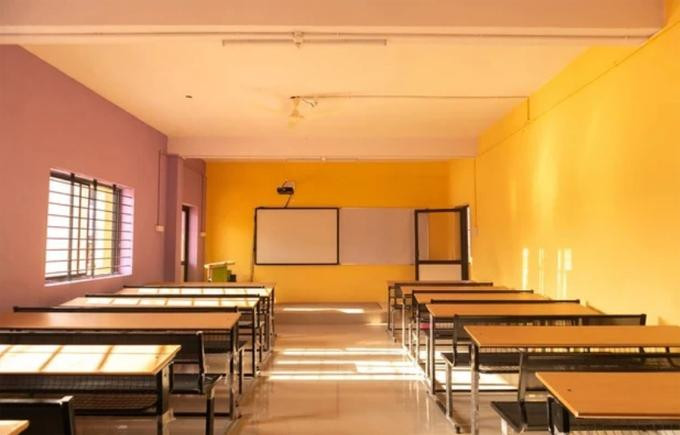 Các trường học ở New Delhi chuyển sang học online một tuần do tình trạng ô nhiễm không khí nghiêm trọng.