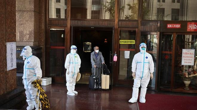 Đội ứng phó Covid-19 ở Đại Liên, Trung Quốc