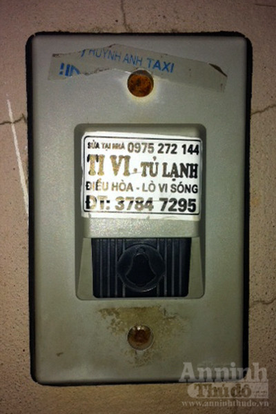 Phát cáu với tem quảng cáo rao vặt ảnh 6