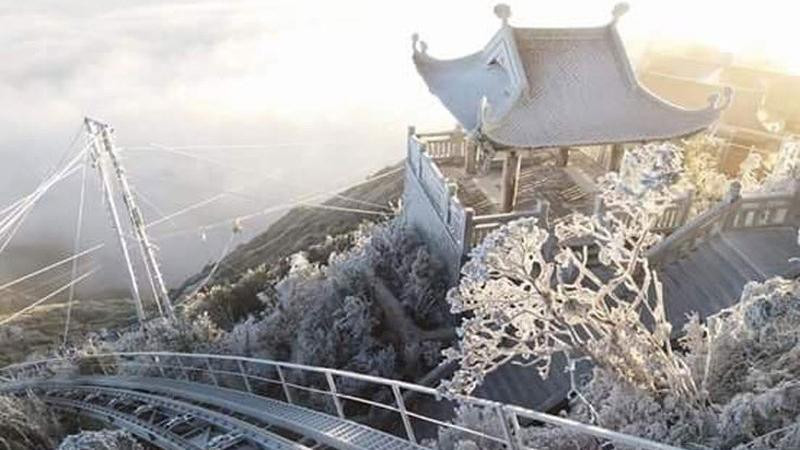 Dự báo vùng núi cao có nơi dưới 0 độ và có khả năng xảy ra mưa tuyết, băng giá Dự báo vùng núi cao có nơi dưới 0 độ và có khả năng xảy ra mưa tuyết, băng giá