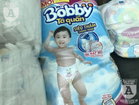 Cận cảnh những chiếc bỉm giả như thật