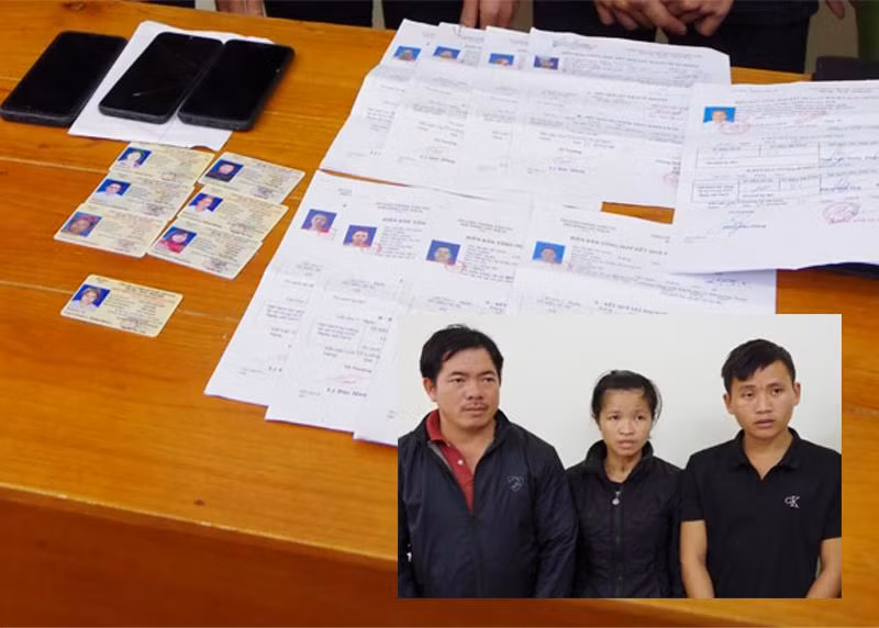 Các đối tượng và tang vật