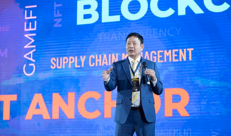 Ông Trương Gia Bình - Chủ tịch Hội đồng sáng lập VINASA - Chủ tịch Tập đoàn FPT có phần chia sẻ về định vị tư duy tiếp cận Blockchain trong chuyển đổi số