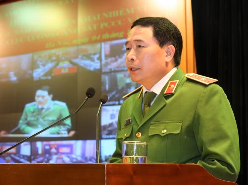 Thiếu tướng Lê Quốc Hùng, Ủy viên Trung ương Đảng, Thứ trưởng Bộ Công an phát biểu chỉ đạo tại hội nghị