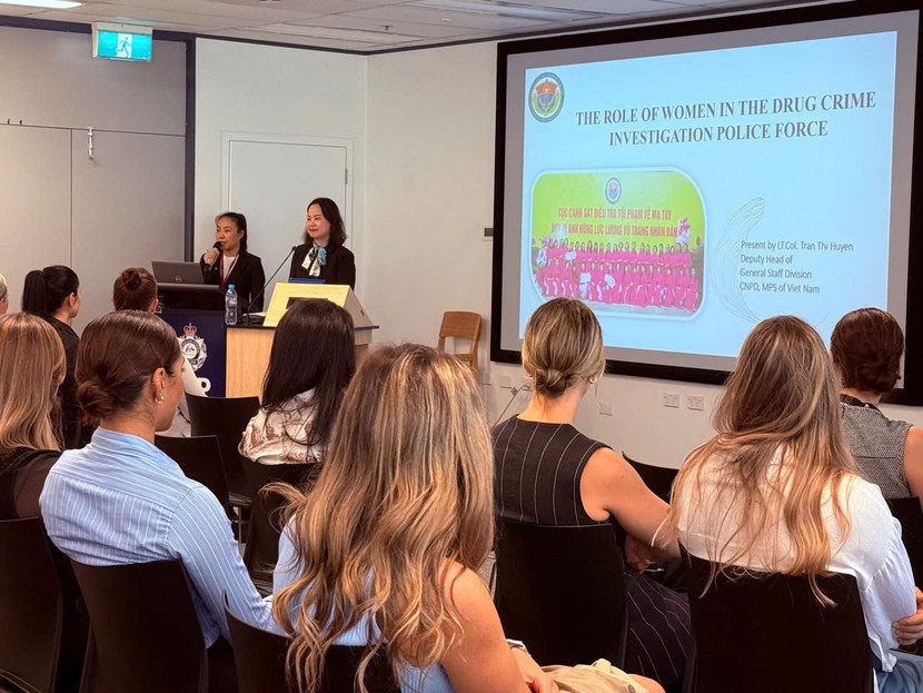 Thượng tá Trần Thị Huyền, Chủ tịch Hội Phụ nữ Cục Cảnh sát điều tra tội phạm về ma túy - Trưởng đoàn Việt Nam tham dự Hội thảo