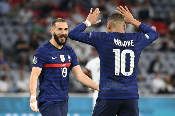 Benzema tin tưởng việc Mbappe gia nhập Real Madrid chỉ còn là vấn đề thời gian Benzema tin tưởng việc Mbappe gia nhập Real Madrid chỉ còn là vấn đề thời gian