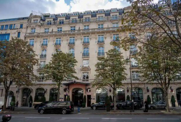 Khách sạn Le Royal Monceau ở Paris