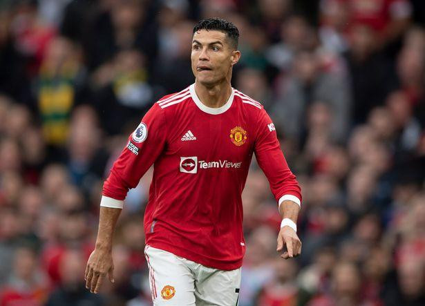 Ronaldo thuê vận chuyển buồng đá lạnh từ Turin về biệt thự mới ở Manchester