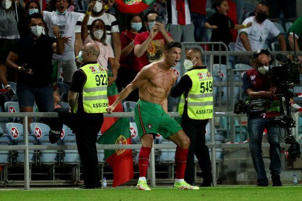 Phương pháp trị liệu bằng buồng đá lạnh giúp Ronaldo duy trì cơ thể săn chắc dù ở tuổi 36