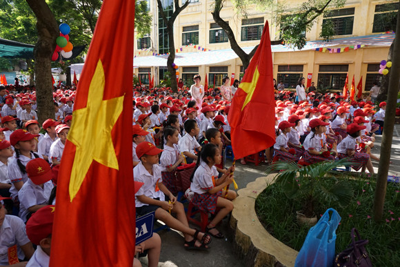 “Những bông hoa nhỏ” háo hức ngày khai trường ảnh 2