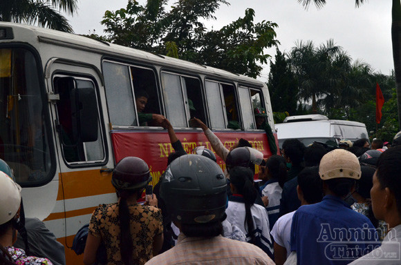 Ngày tòng quân chộn rộn cửa ngõ Tây Bắc ảnh 10 Ngày tòng quân chộn rộn cửa ngõ Tây Bắc ảnh 10