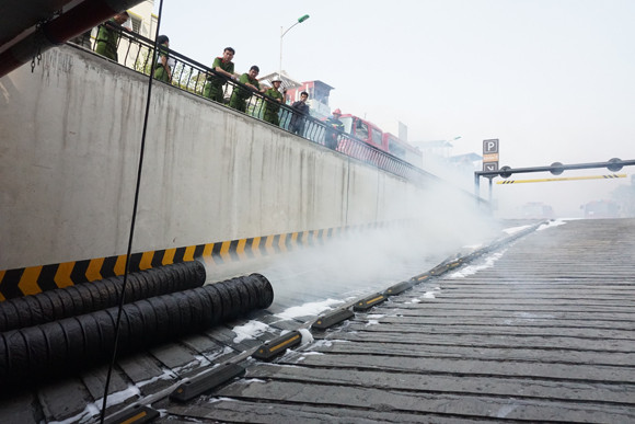 Giả định sự cố hỏa hoạn trong tầng hầm Royal City ảnh 9