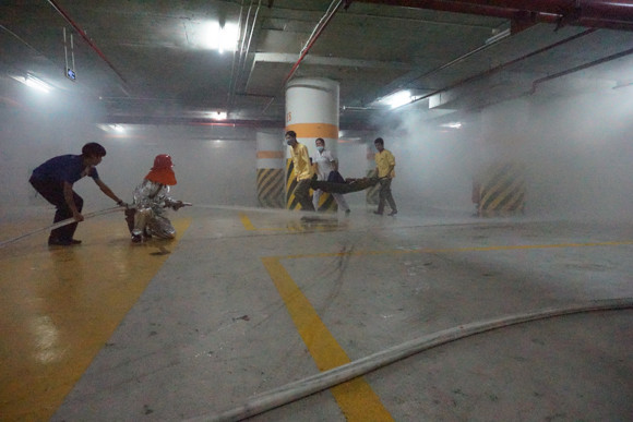 Giả định sự cố hỏa hoạn trong tầng hầm Royal City ảnh 3