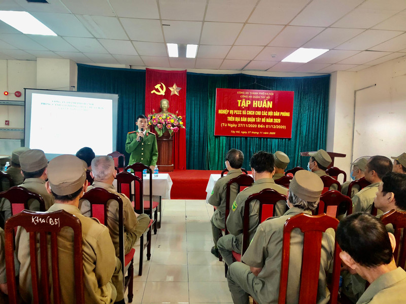 Lực lượng dân phòng và phòng cháy, chữa cháy cơ sở có vai trò quan trọng trong công tác phòng ngừa cháy, nổ. Khi có sự cố cháy, nổ xảy ra tại địa bàn, khu dân cư thì lực lượng này là người khống chế cháy hiệu quả ngay từ ban đầu.