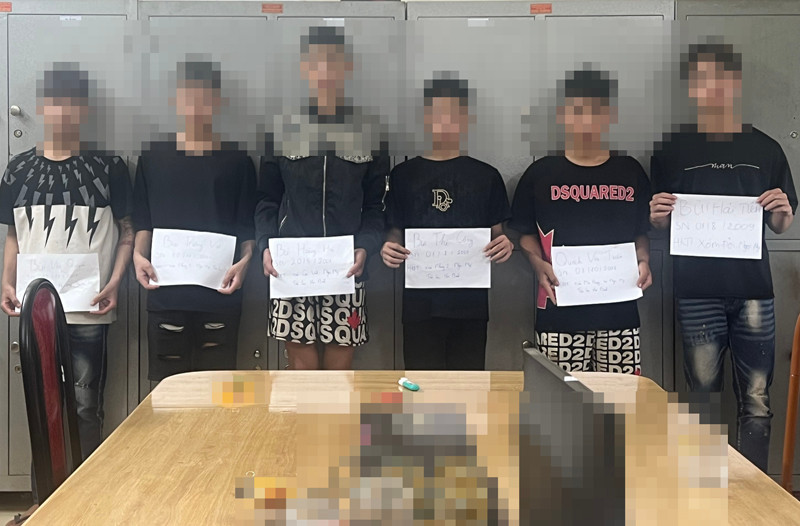 Các đối tượng liên quan Các đối tượng liên quan