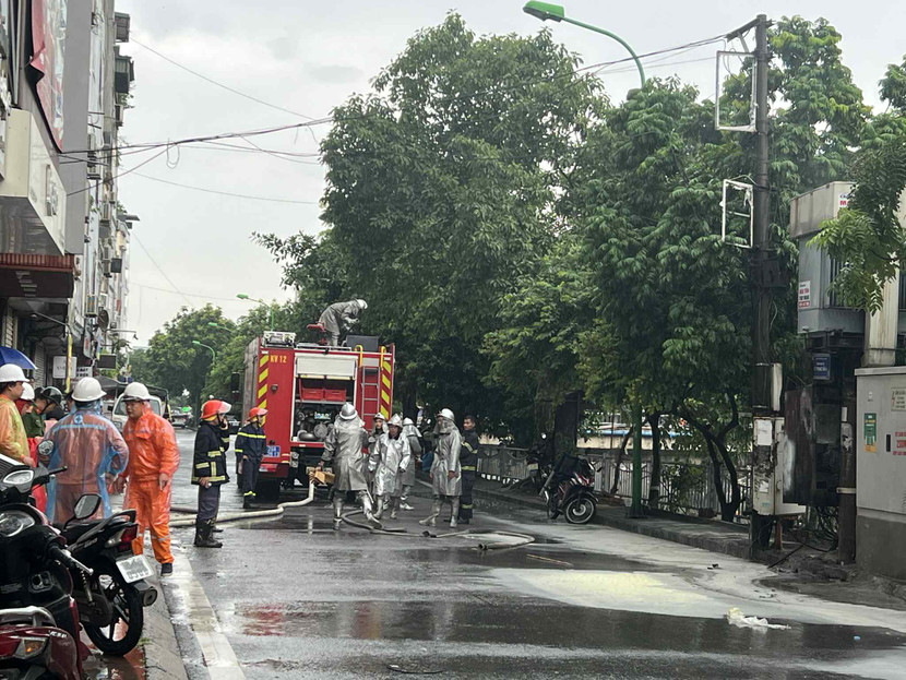 Lực lượng chức năng phối hợp Cảnh sát PCCC&amp;CNCH xử lý sự cố
