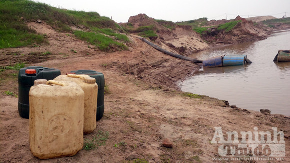 "Vòi bạch tuộc" rút ruột sông Hồng ảnh 12