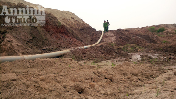 "Vòi bạch tuộc" rút ruột sông Hồng ảnh 9