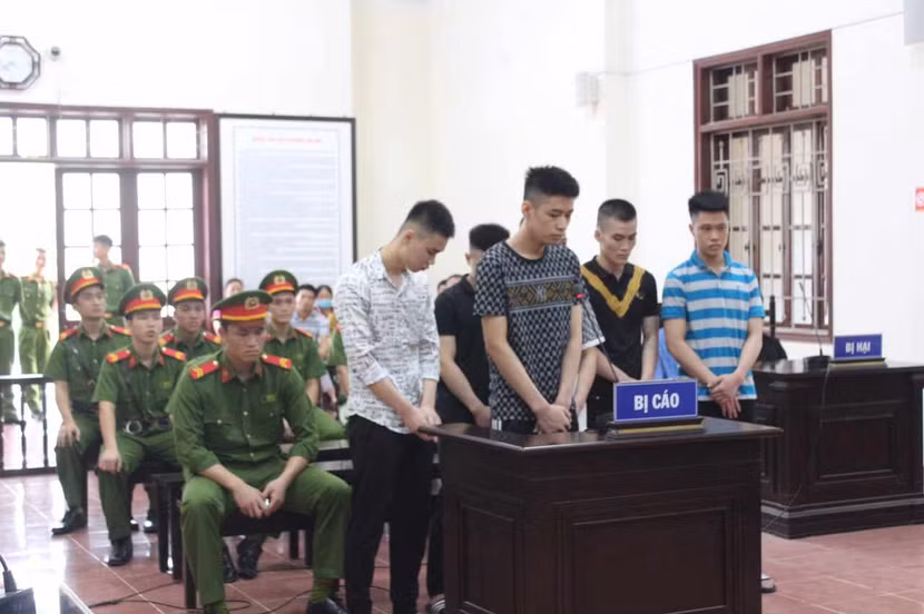 Các bị cáo tại phiên tòa Các bị cáo tại phiên tòa