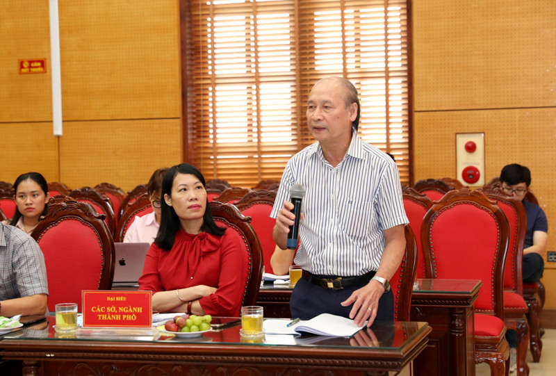 Phó Chủ tịch Thường trực Hội Nhà báo TP Hà Nội Kiều Thanh Hùng phát biểu tại hội nghị Phó Chủ tịch Thường trực Hội Nhà báo TP Hà Nội Kiều Thanh Hùng phát biểu tại hội nghị