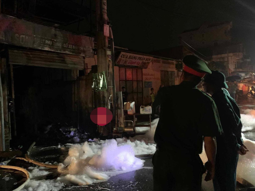 Lưc lượng Công anh đã kịp thời xử lý dập tắt đám cháy