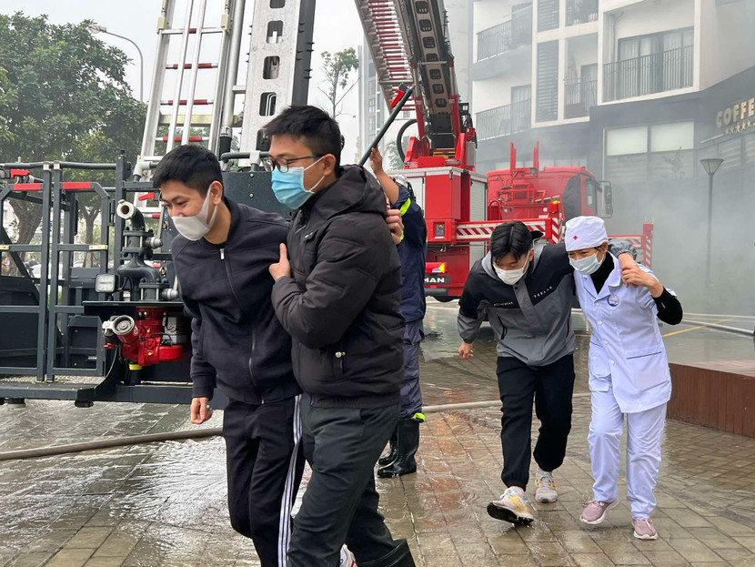 Các nạn nhân bị mắc kẹt được cứu nạn an toàn