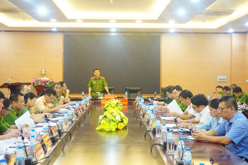 Đại tá Trần Ngọc Dương phát biểu chỉ đạo tại hội nghị