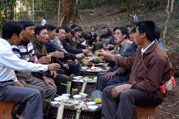 Tục xem gan lợn để biết vận mệnh trong năm ảnh 11