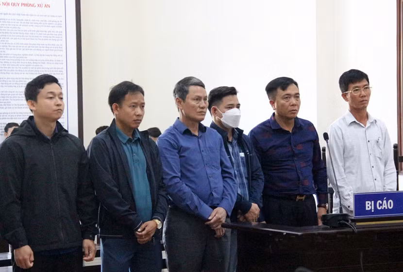 Các bị cáo tại phiên tòa