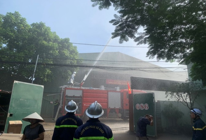 Lực lượng Cảnh sát PCCC và CNCH phối hợp diễn tập PCCC và tìm kiếm cứu nạn Lực lượng Cảnh sát PCCC và CNCH phối hợp diễn tập PCCC và tìm kiếm cứu nạn