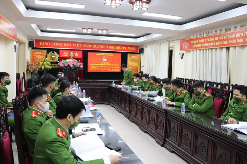 Đoàn Thanh niên triển khai hai công trình thanh niên : "Phòng máy thông minh thực hiện công tác giám định KTHS" và " Tổ khám nghiệm hiện trường dự bị - phản ứng nhanh" Đoàn Thanh niên triển khai hai công trình thanh niên : "Phòng máy thông minh thực hiện công tác giám định KTHS" và " Tổ khám nghiệm hiện trường dự bị - phản ứng nhanh"