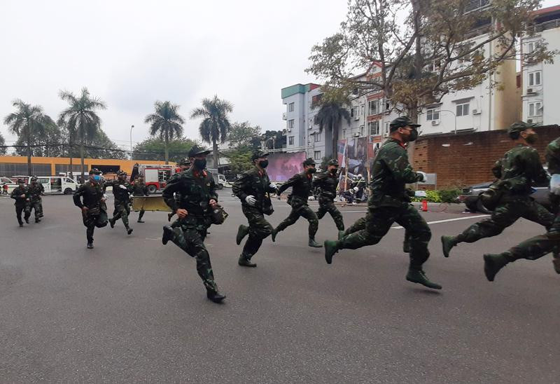 Lực lượng Bộ Tư lệnh Thủ đô tham gia diễn tập phương án chữa cháy, CNCH tại khách sạn Sheraton