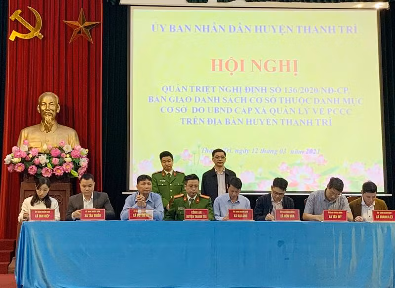 Các đơn vị của huyện Thanh Trì ký kết, bàn giao cơ sở thuộc danh mục cơ sở về an toàn PCCC do UBND cấp xã quản lý