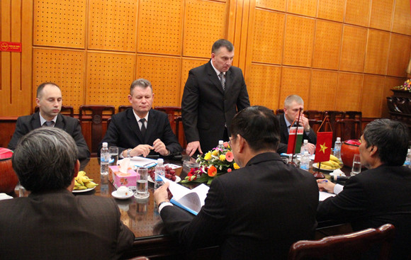 Đoàn Bộ Nội vụ Cộng hòa Balarus thăm và làm việc tại CATP Hà Nội ảnh 4