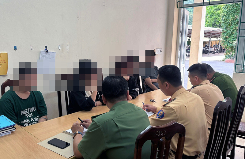 Cơ quan Công an xử lý nhóm đối tượng vi phạm an toàn giao thông