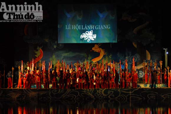 Thần rắn trong lễ hội ở đền Lảnh Giang ảnh 1