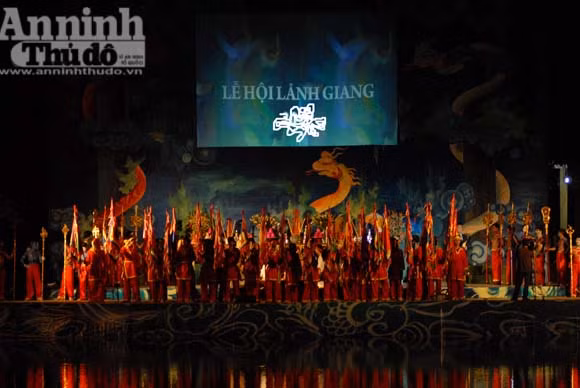 Thần rắn trong lễ hội ở đền Lảnh Giang ảnh 1