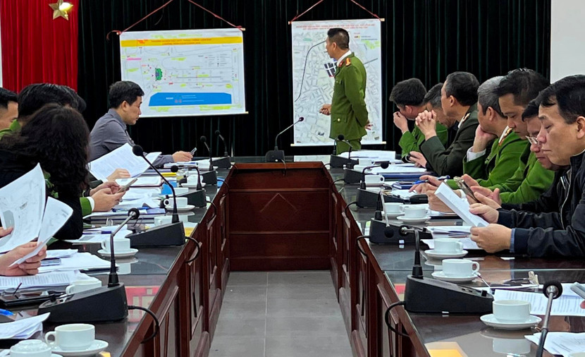 Lực lượng chức năng quận Hoàn Kiếm triển khai phương án đảm bảo ANTT tại khu vực có khoảng 10 nghìn người tham gia đếm ngược trong đêm 31-12